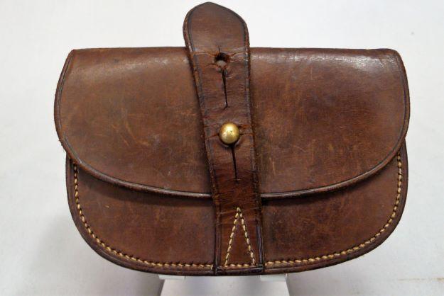 WWI   BRITISH AMMUNITION POUCH