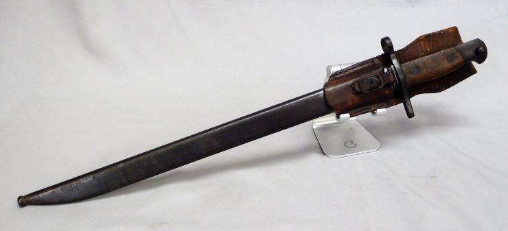 WW2 JAPANESE BAYONET AND FROG